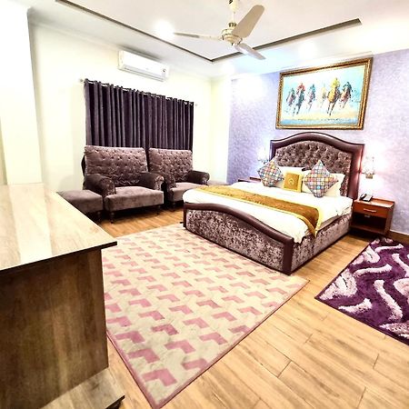 Hayyat Luxury Apartments Lahore Esterno foto