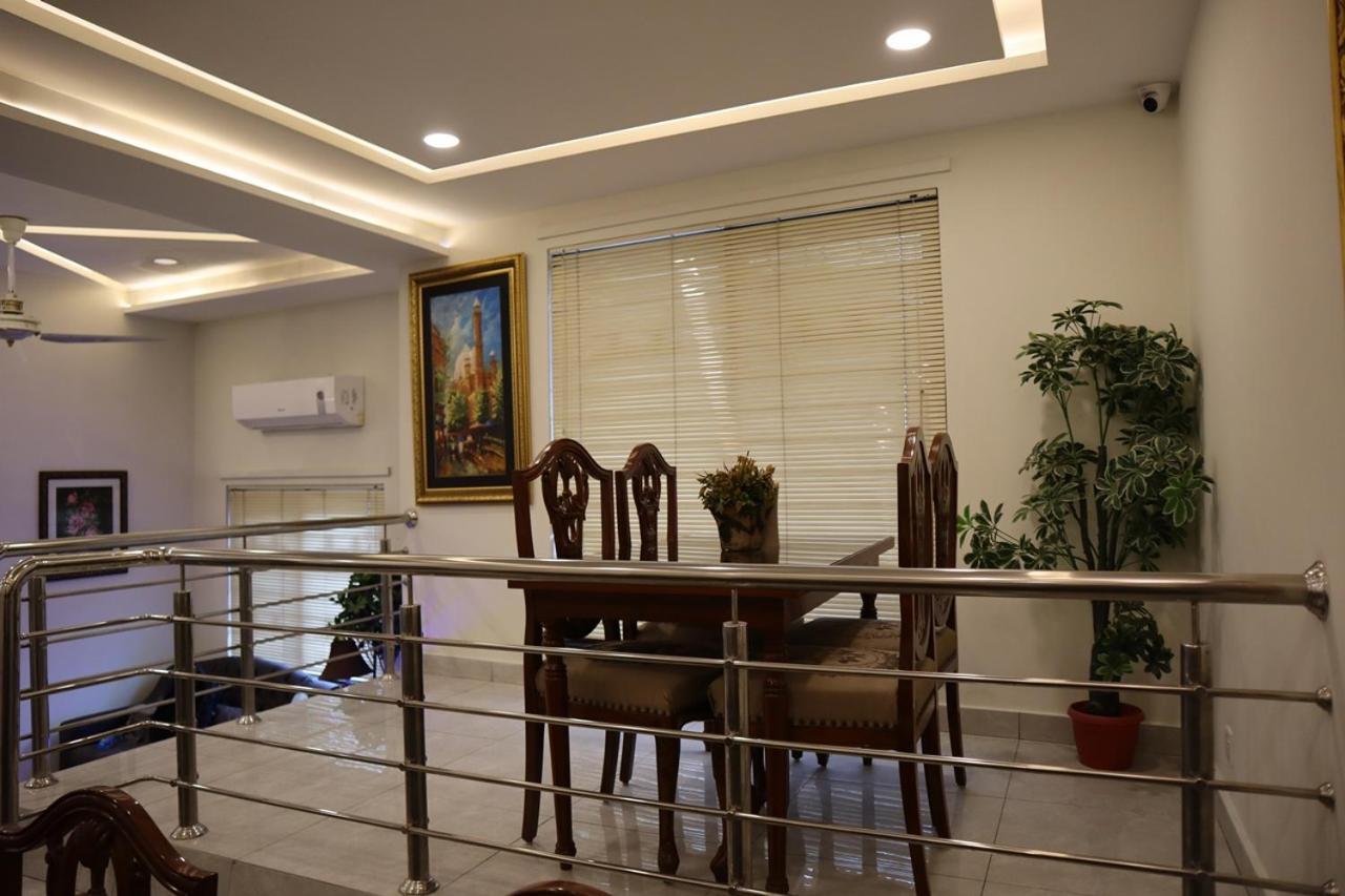 Hayyat Luxury Apartments Lahore Esterno foto