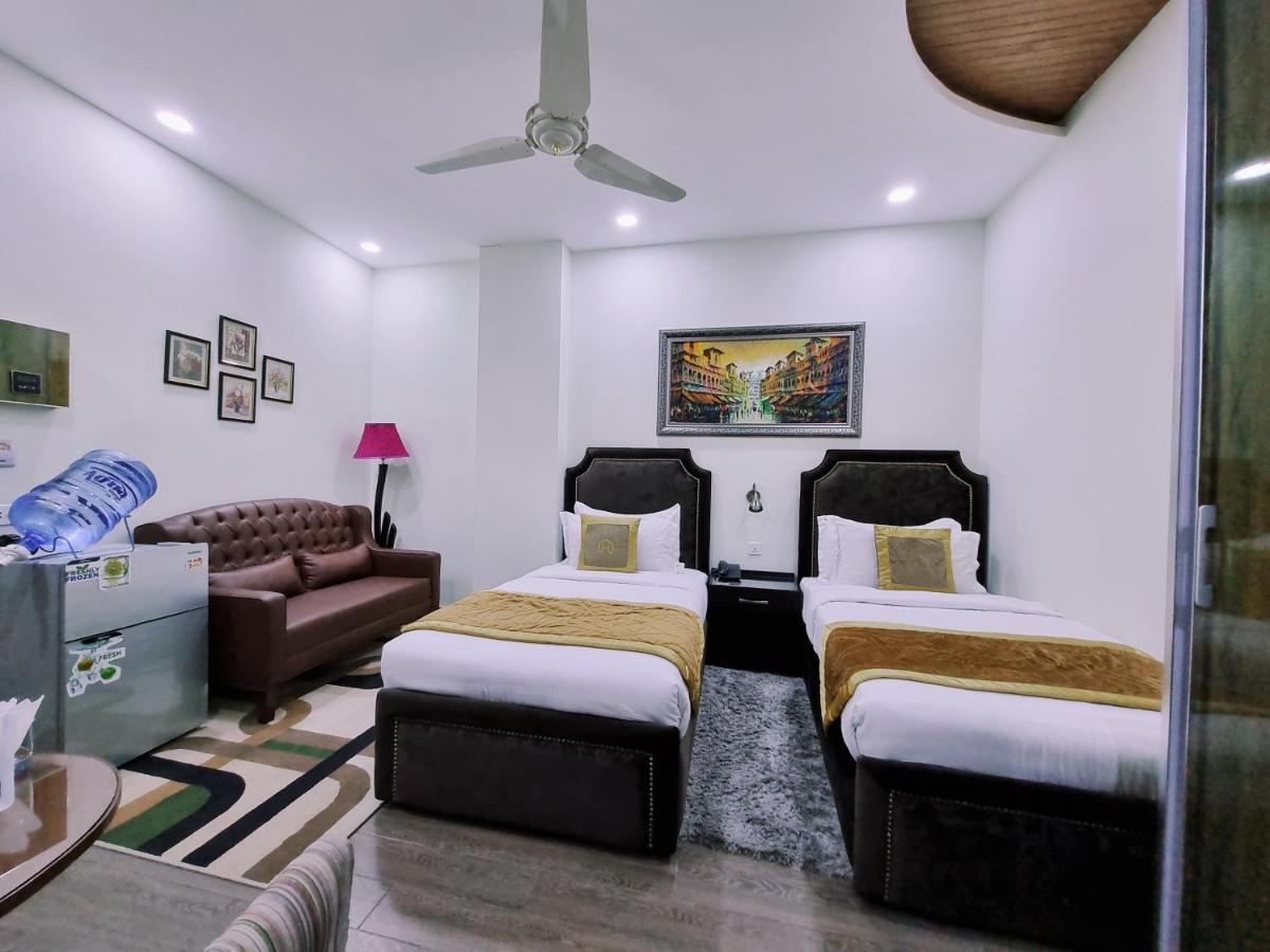 Hayyat Luxury Apartments Lahore Esterno foto